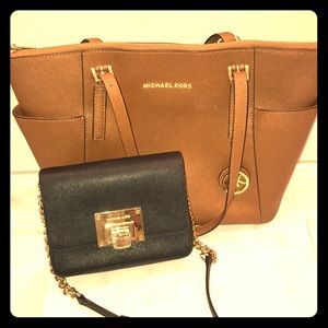 ‼️SOLD‼️PRICE DROP BUNDLE! Two Micheal Kors Purses!